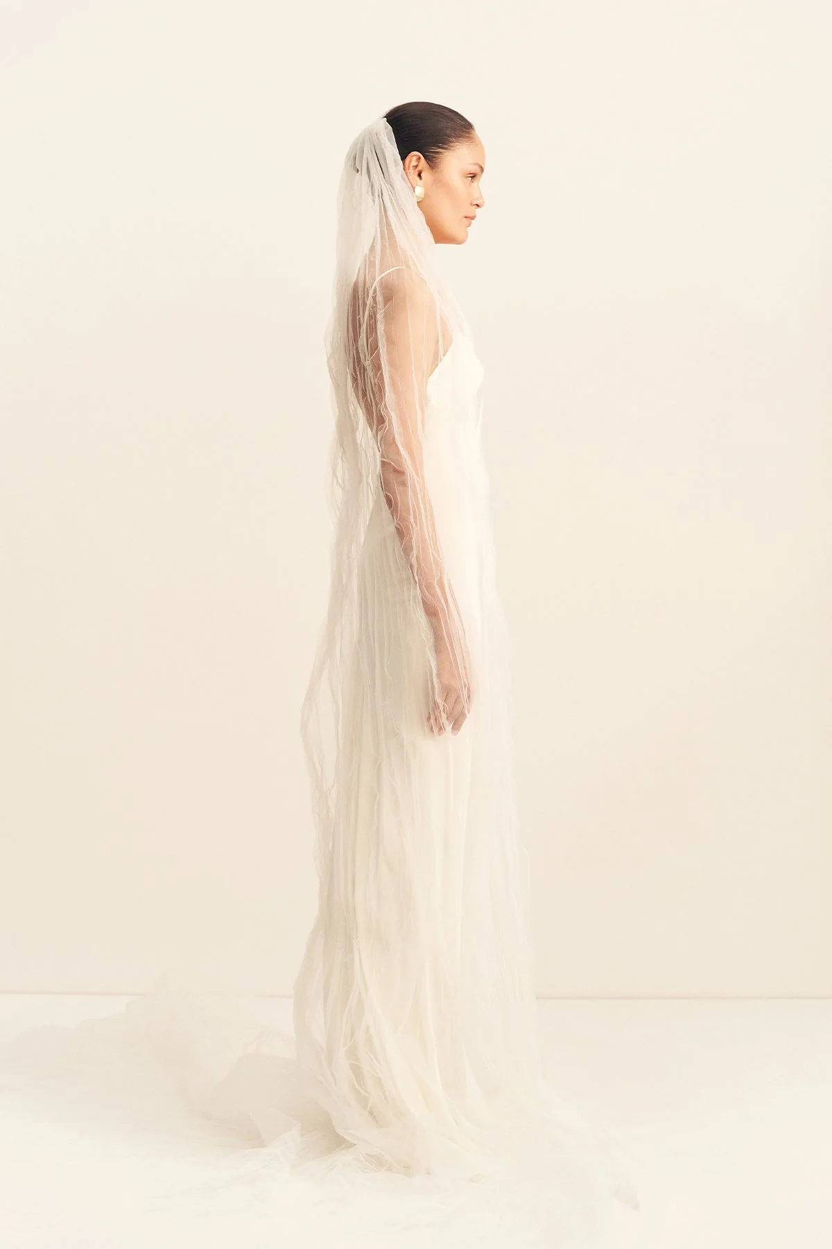 HALO PLEATED VEIL - IVORY - Image 4