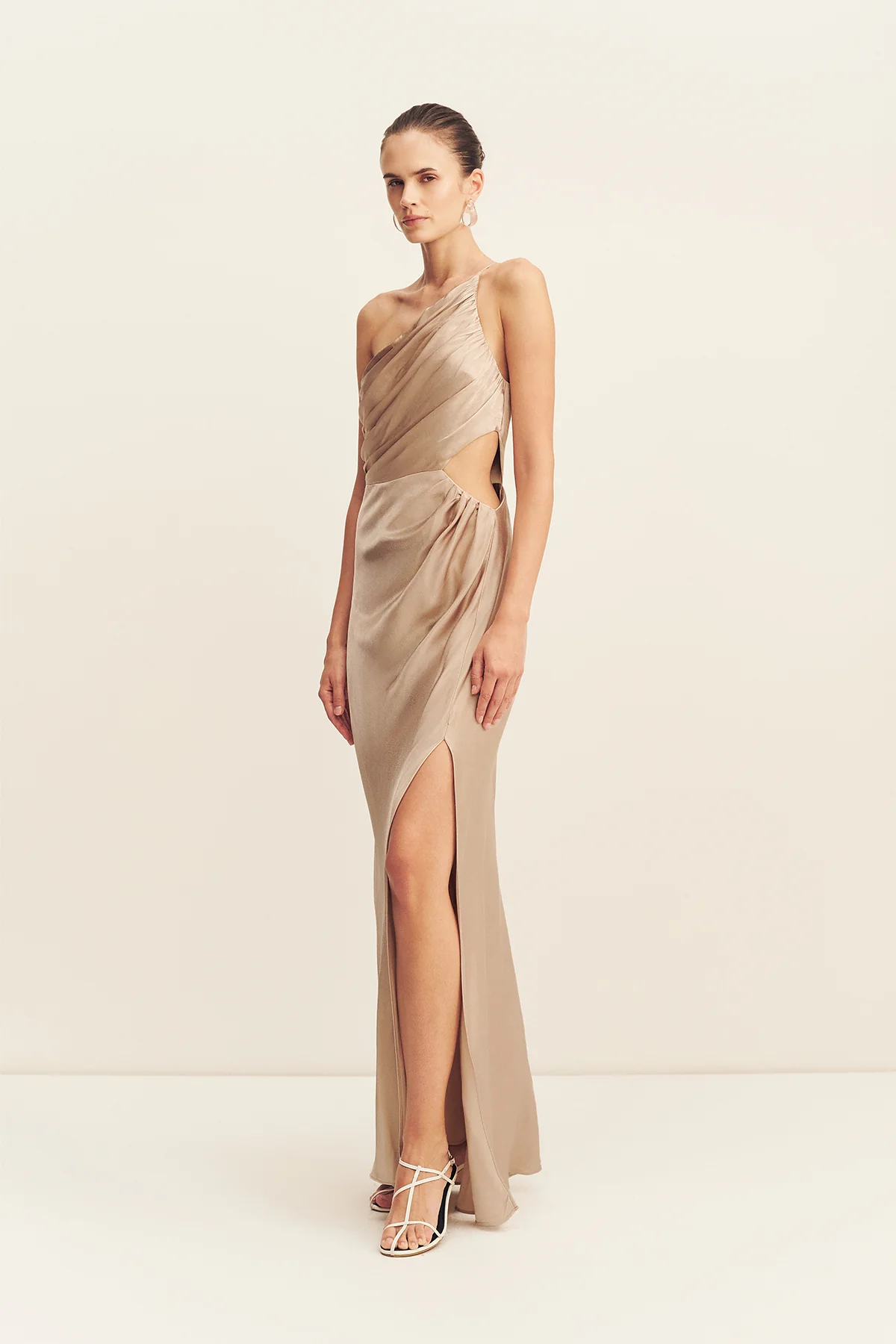 LA LUNE ASYMMETRICAL GATHERED MAXI DRESS - GOLD - Image 4