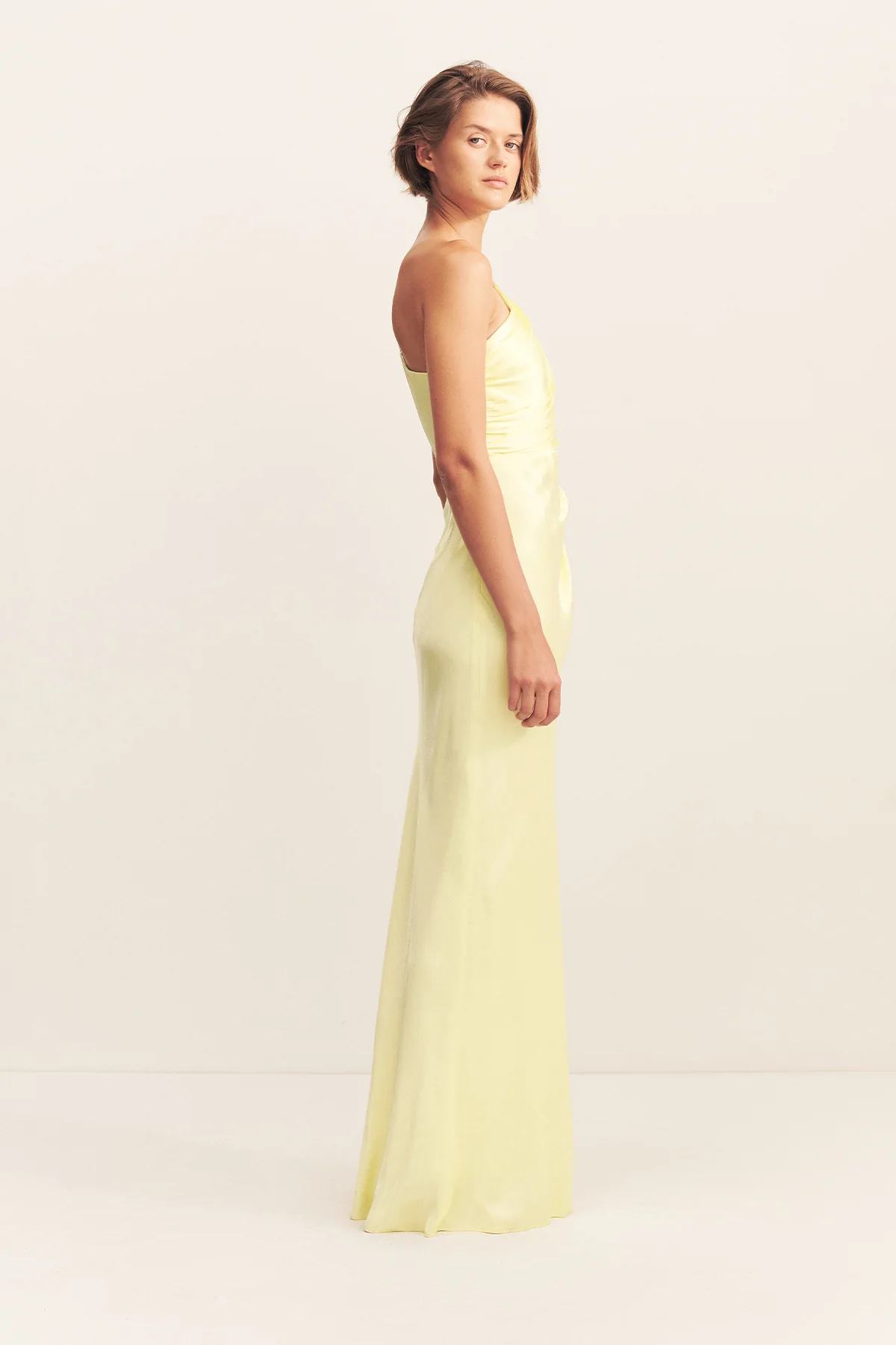 LA LUNE ASYMMETRICAL GATHERED MAXI DRESS - LEMON - Image 4