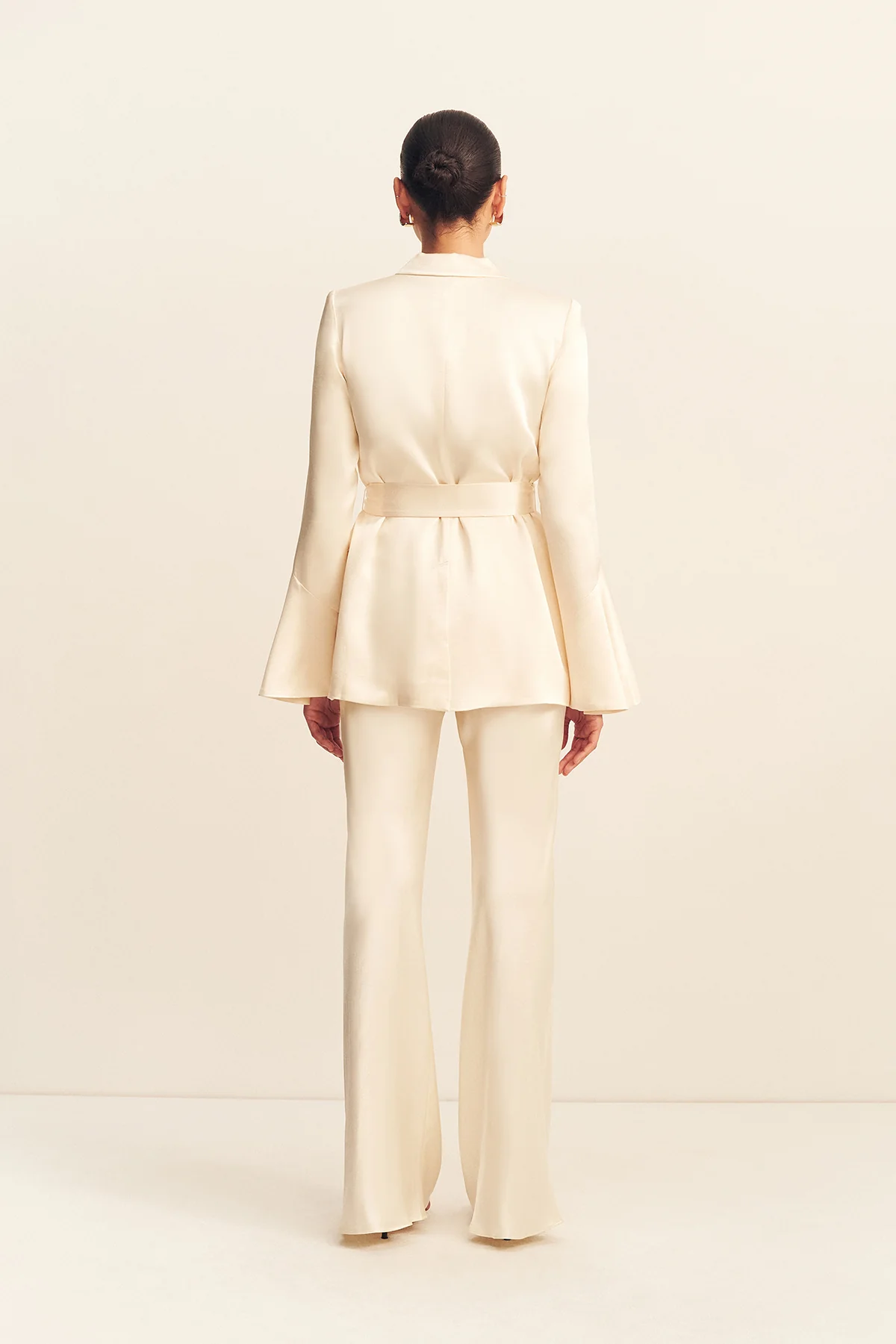 LA LUNE FLARED SLEEVE BELTED BLAZER - CREAM - Image 5