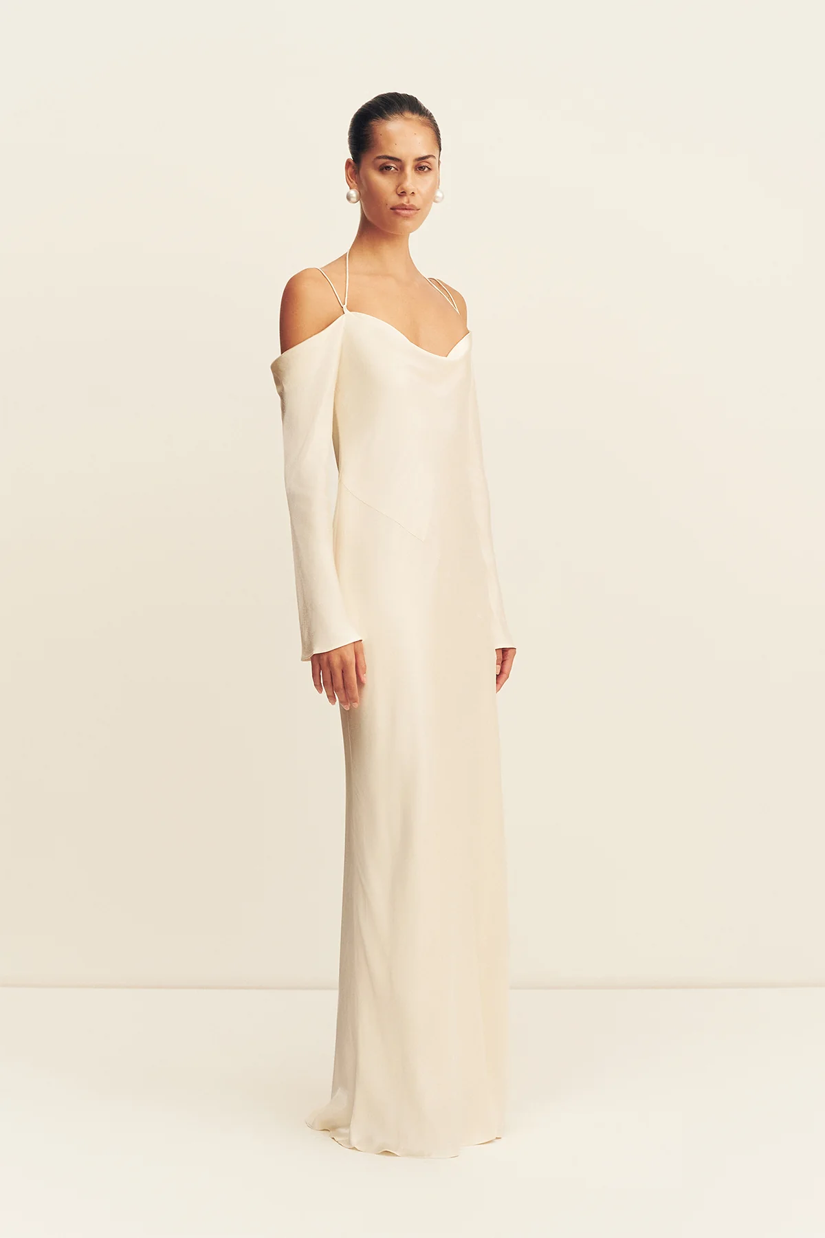 LA LUNE OFF SHOULDER TIE MAXI DRESS - CREAM - Image 4