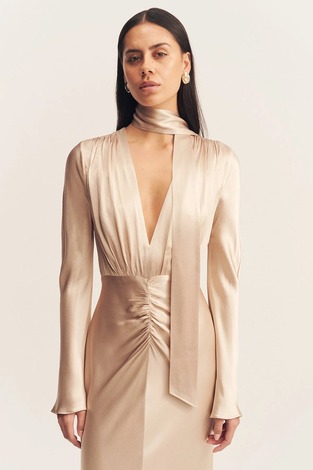 LA LUNE PLUNGED LONG SLEEVE MAXI DRESS - GOLD - Image 2