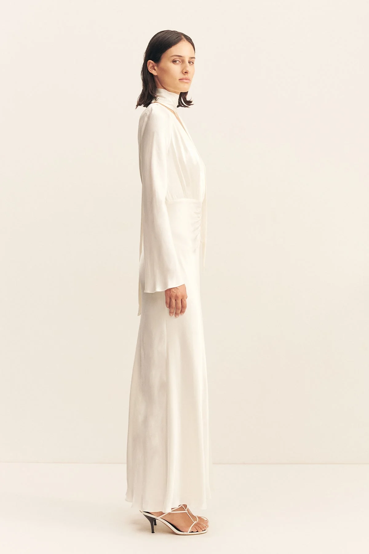 LA LUNE PLUNGED LONG SLEEVE MAXI DRESS - WHITE - Image 4
