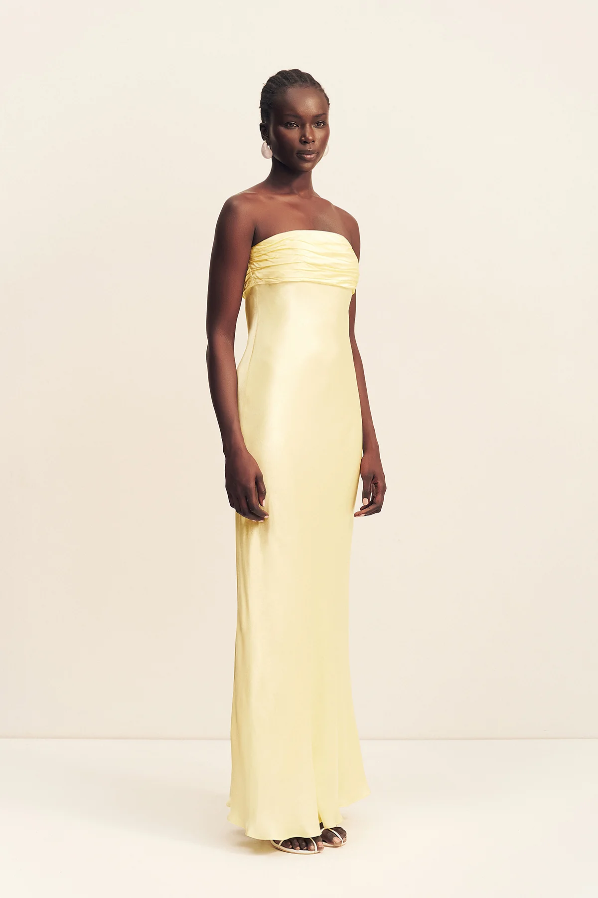 LA LUNE STRAPLESS RUCHED BODICE MAXI DRESS - LEMON - Image 3