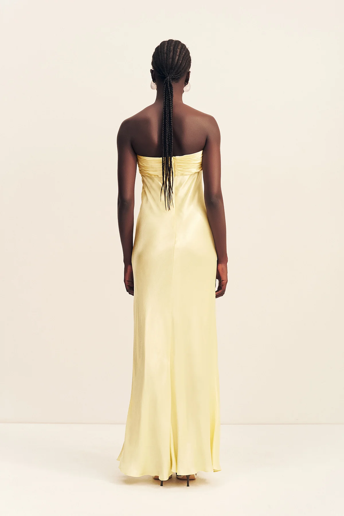 LA LUNE STRAPLESS RUCHED BODICE MAXI DRESS - LEMON - Image 5