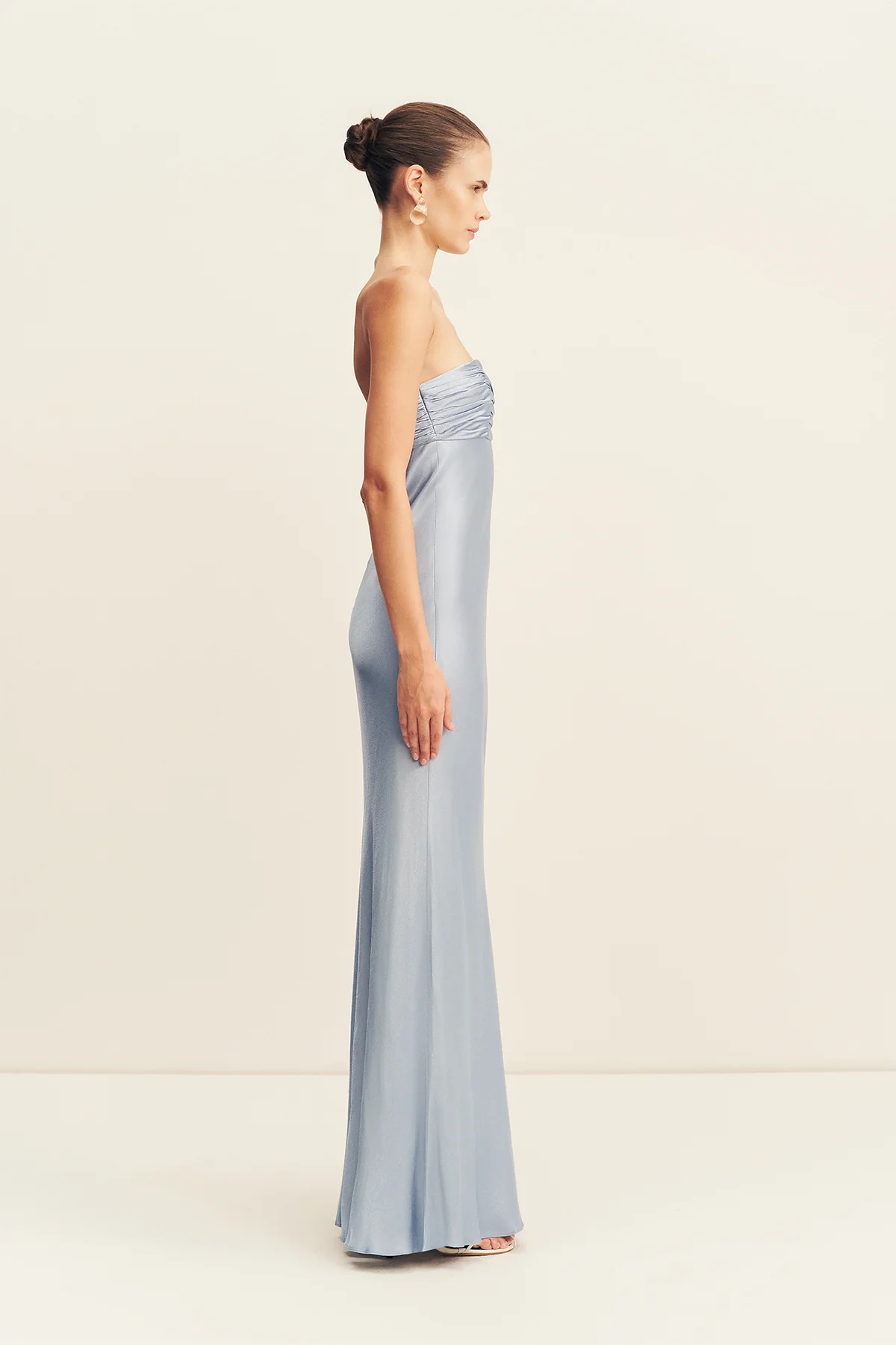 LA LUNE STRAPLESS RUCHED BODICE MAXI DRESS - POWDER BLUE - Image 5